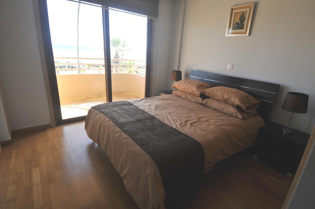 Ithaki Phinikoudes Apartment No. 201 Larnaca Room photo